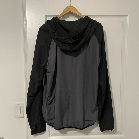 Running Room Lightweight Running Jacket Size XL EUC - Picture 2 of 4